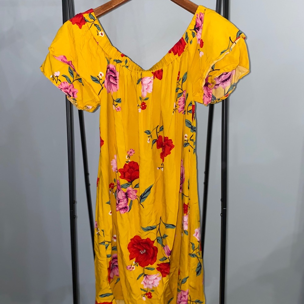Spring/Summer Dress - Picture 2 of 3